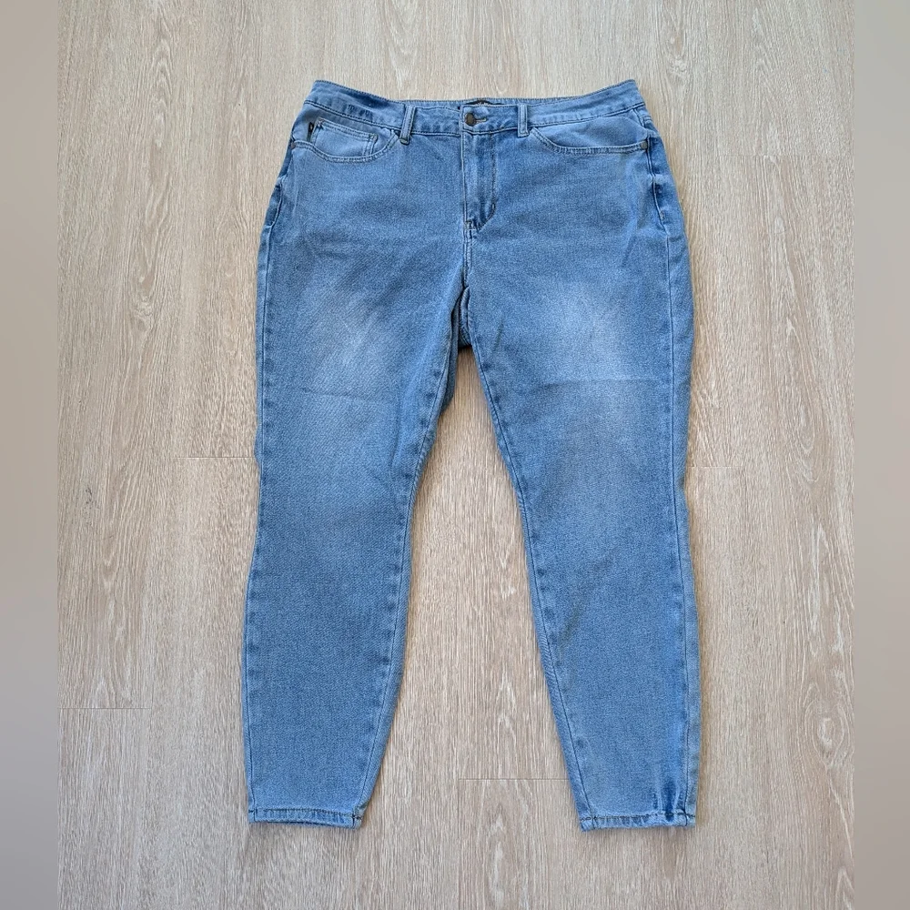 Judy Blue Jeans Women's 18W Skinny Fit Volcanic Fiber Acrylic Blend - Picture 1 of 11